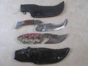 lot 248 image: (BSB) 2 As-Is Knives with Sheaths 1...