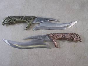 lot 268 image: (CS) 2 Decorative 14 12 Knives in...
