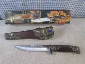 lot 295 image: (BSB) 10 Decorative Knife with Har...