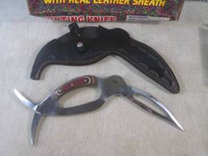 lot 324 image: (F-1) 13 34 Knife with Leather Sh...