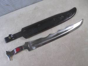 lot 101 image: (CNTR) 25 34 Short Sword with Lea...