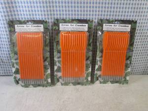 lot 112 image: (H-1) 36 Plastic 50 Lb Pistol Cross...