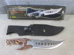lot 116 image: (BS) 13 14 Decorative Knife with ...