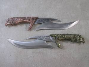 lot 120 image: (BS) 2 - 14 12 Decorative Knives ...
