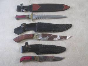 lot 125 image: (BS) 3 Knives with Sheaths in Poor ...