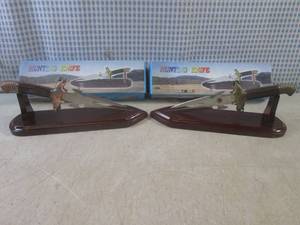 lot 136 image: (BS) 2 Decorative Knives in Copper ...