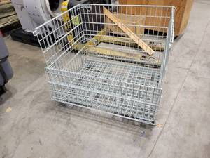 lot 21 image: Metal Crate with Hinged Sides (535979) 40.5 L by 31.75 W by 34.5 T