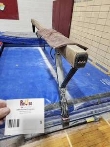 lot 5 image: Balance Beam