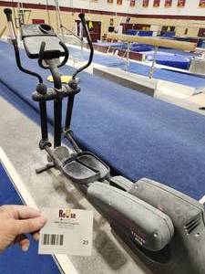 lot 23 image: Life Fitness Eliptical