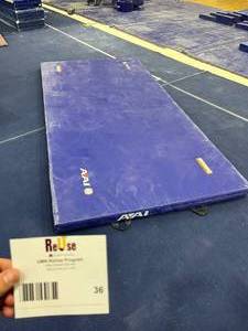 lot 36 image: Misc Floor Pads