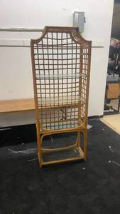 lot 4 image: Vintage Bamboo Lattice Display Shelf with Glass Shelving