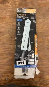 lot 91 image: Smart 4 Outlet Surge Protector with USB Ports