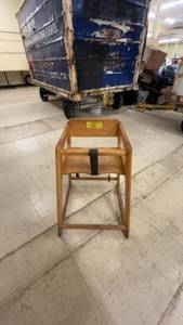 lot 119 image: Wooden Restaurant High Chair with Safety Straps