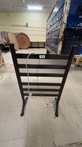 lot 123 image: Adjustable Metal Heat Lamp Stand with Cord