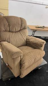 lot 135 image: Used Brown Recliner Armchair
