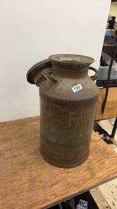 lot 199 image: Vintage Fairmont USA Milk Can