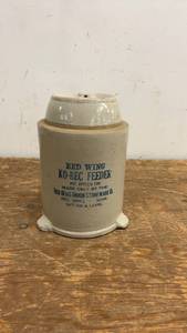 lot 224 image: Vintage Red Wing Ko-Rec Feeder Stoneware Crock