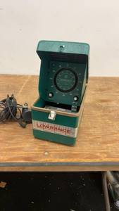 lot 236 image: Vintage Lowrance Fish Lo-K-Tor LFP-300 with Transducer
