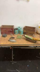 lot 238 image: Vintage Miscellaneous Collectible Set with Containers and Decor