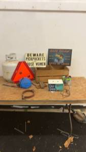 lot 239 image: lot of assorted garage items