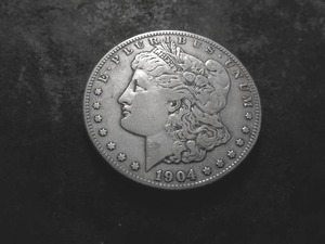 lot 32 image: 1904 S  Morgan Silver Dollar