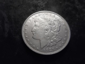 lot 33 image: 1921  Morgan Silver Dollar