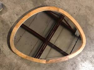 Oval Wooden Mirror Customer Returns See Pictures