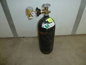 lot 126 image: Compressed Nitrogen Tank & Valve
