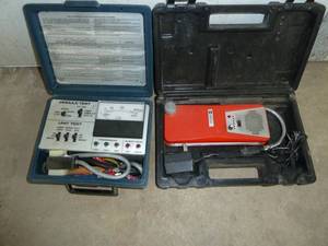 lot 135 image: Tiff Combustible Gas Detector