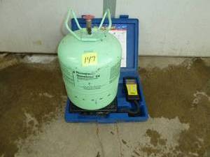 lot 147 image: Honeywell Genetroll 22 Refrigerant Tank