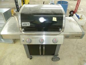 lot 158 image: Weber Grill LP Gas