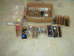 lot 240 image: Brass Fittings