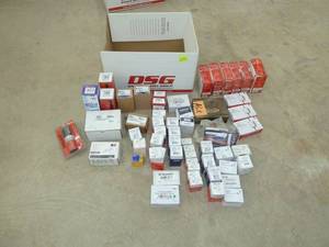 lot 272 image: Capacitors & Thermostats
