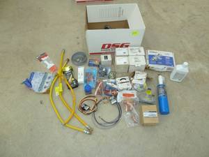 lot 274 image: Assorted Transformers, Gas Regulators, Torch