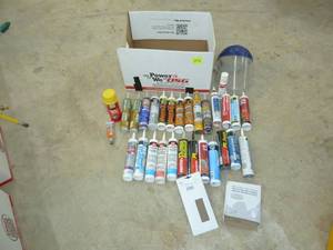 lot 276 image: Assorted Adhesives Liquid Nails