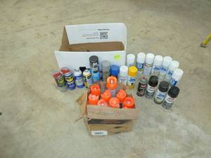 lot 277 image: Assorted Spray Paint, Great Stuff