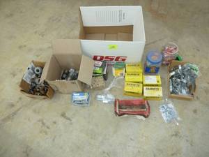 lot 280 image: Red Head Anchors & Fasteners