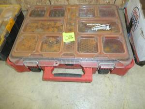 lot 286 image: Milwaukee Pack Out Steel Nipples