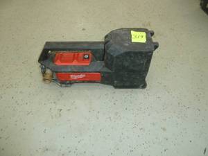 lot 319 image: Milwaukee Water Transfer Pump 18V