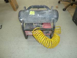 lot 321 image: Milwaukee Portable Air Compressor 18v