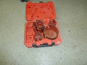 lot 330 image: Milwaukee Hole Saw Kit