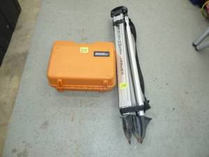 lot 338 image: Johnson Laser - Northwest Lasers Tri Pod