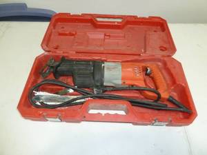 lot 353 image: Milwaukee Sawzall, 120V
