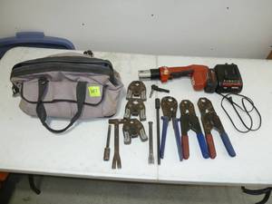 lot 357 image: Ridgid RP-200 Press Tool, 18V, With Battery & Charger, Several Bits & Pex Clamps