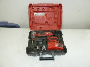 lot 387 image: Milwaukee Expander Tool Pex, Model #2532-22, Comes with Battery 12V & Charger