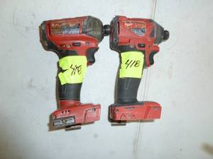 lot 418 image: Milwaukee Impacts x2, 18V, 1-Stubby #2853-20, Reg. #2760-20
