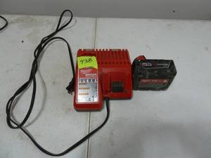 lot 438 image: Milwaukee Charger M12-M18, 3.0 Lithium Battery