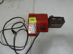 lot 446 image: Milwaukee Charger M12-M18, 5.0 Battery