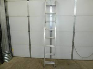 lot 520 image: Keller Aluminum Extension Ladder 16 Light Duty
