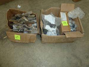 lot 491 image: 2 Mounting Straps